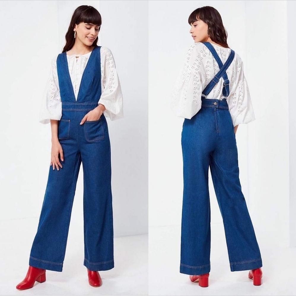 BDG Eleanor Plunging Denim Jean Overalls Jumpsuit